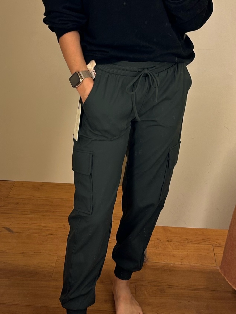 Women’s Cargo Jogger Pants in Dark Green